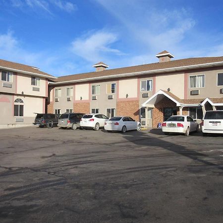 Dakota Pines Inn Rapid City Exterior photo